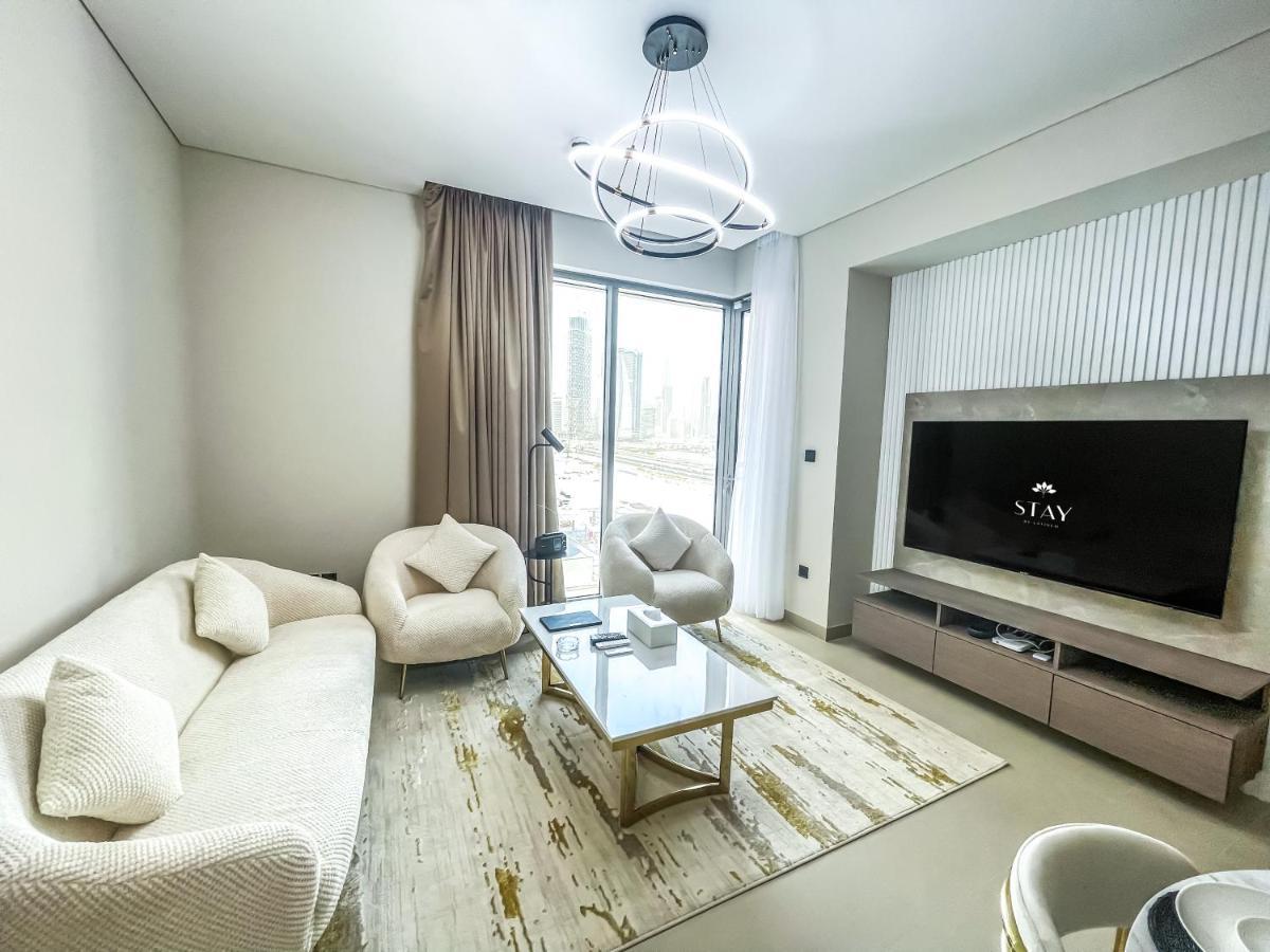 Stay Mindblowing 2 Bedroom Holiday Home With Close View Of Burj Khalifa Dubai Exterior photo