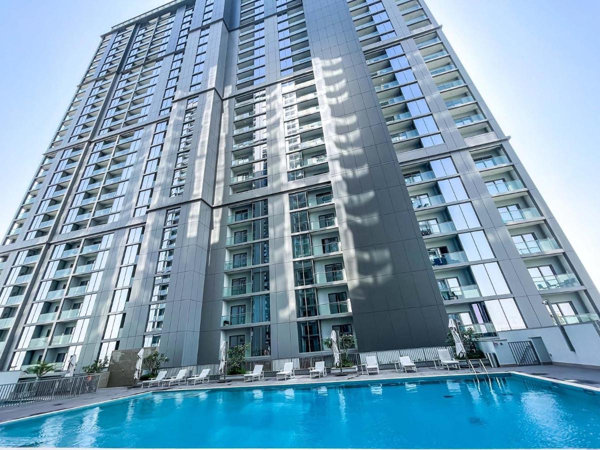 Stay Mindblowing 2 Bedroom Holiday Home With Close View Of Burj Khalifa Dubai Exterior photo