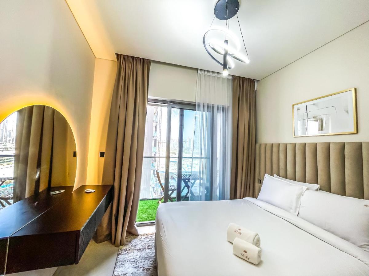 Stay Mindblowing 2 Bedroom Holiday Home With Close View Of Burj Khalifa Dubai Exterior photo